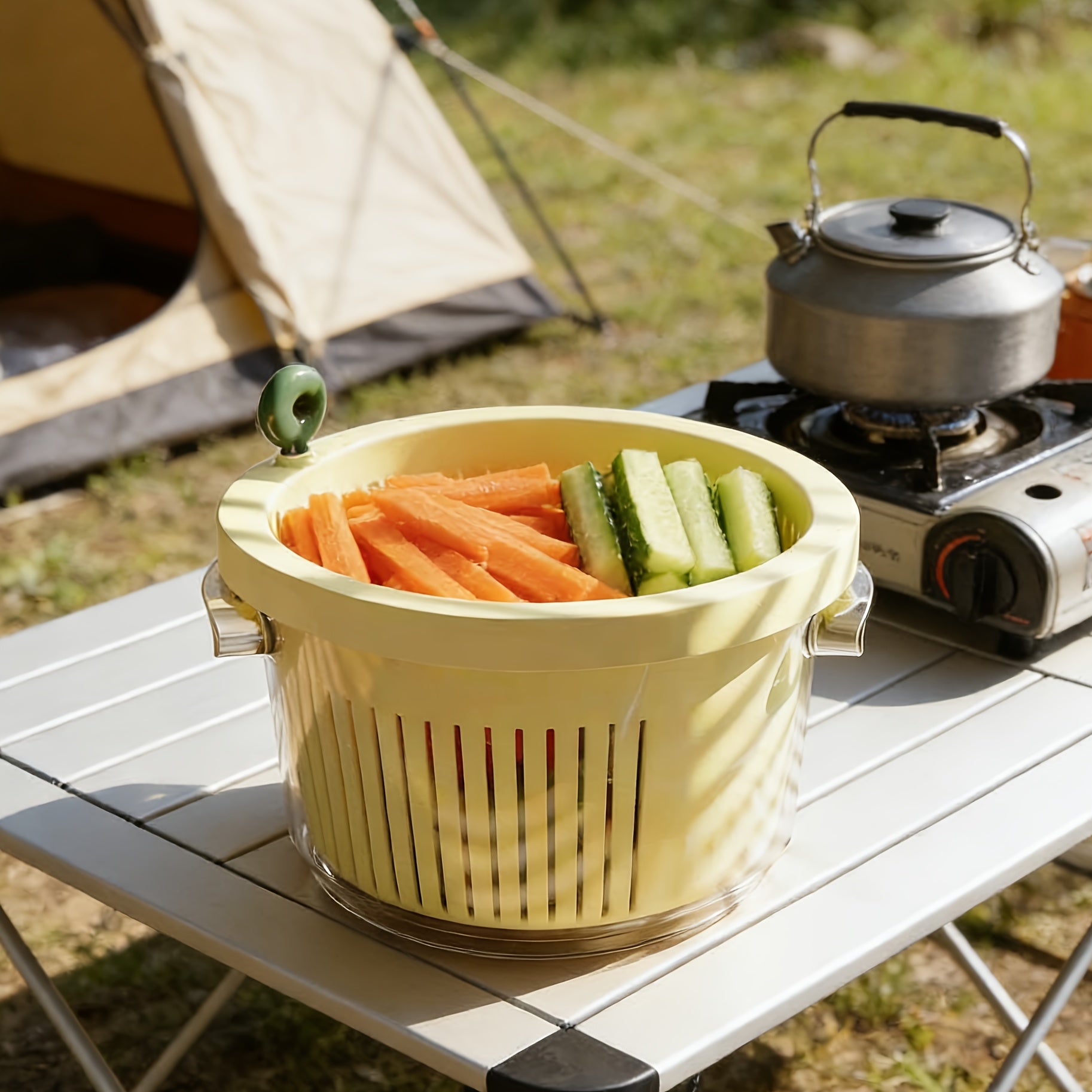 New Double-layer Transparent Rotating Draining Basket with a Simple and Practical Design. Features Dual Handles for Easy Carrying. Suitable for Kitchen Vegetable Washing, Fruit Storage, Outdoor Picnics, and Serving Fruits and Vegetables at Gatherings