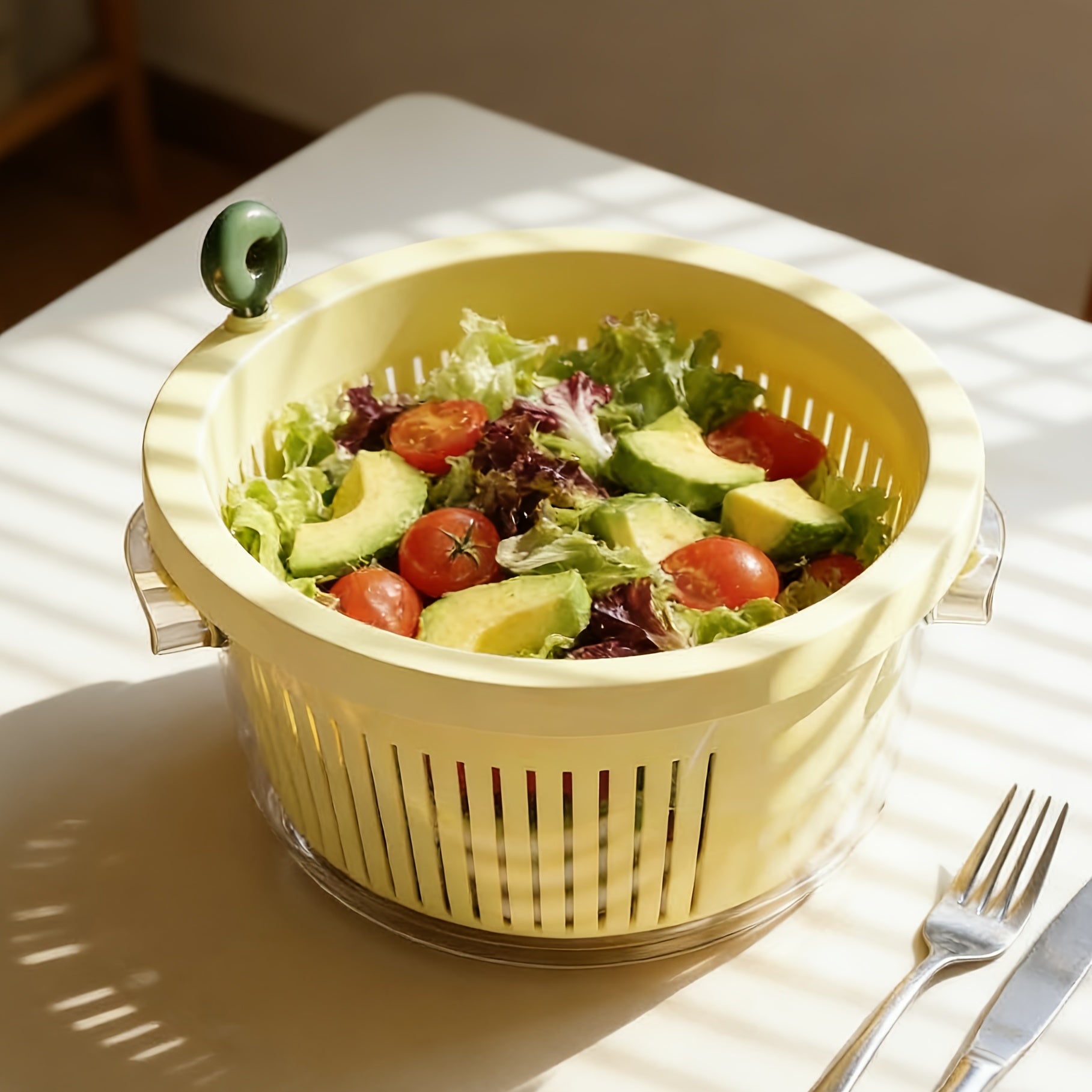 New Double-layer Transparent Rotating Draining Basket with a Simple and Practical Design. Features Dual Handles for Easy Carrying. Suitable for Kitchen Vegetable Washing, Fruit Storage, Outdoor Picnics, and Serving Fruits and Vegetables at Gatherings